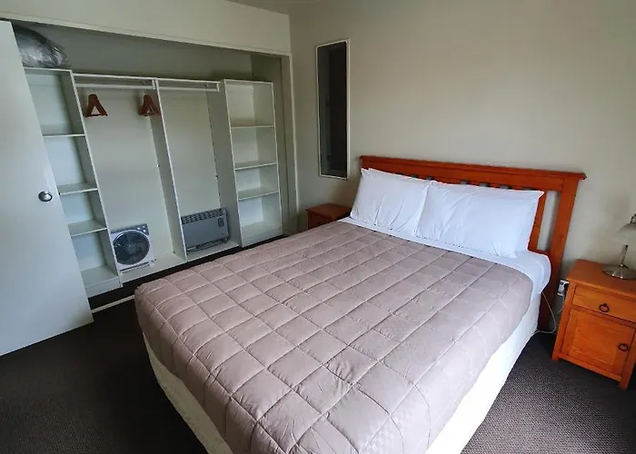 Kiwi On The 3 Bedroom,chalet