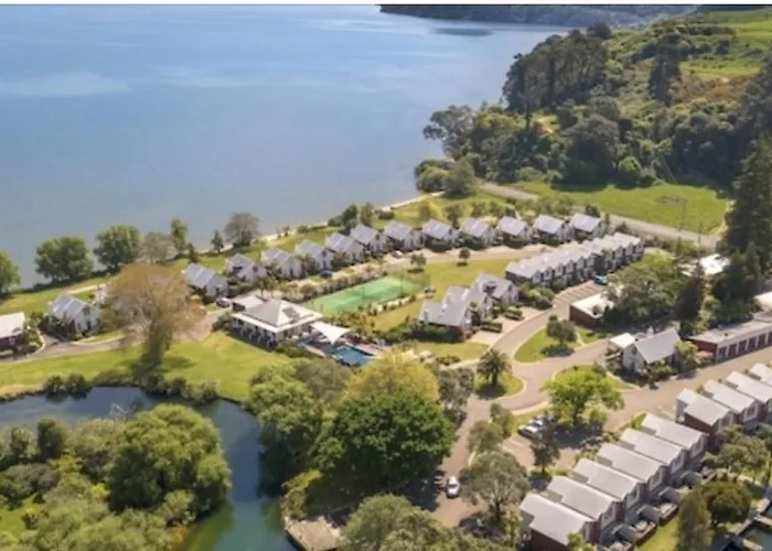 Kiwi On The 3 Bedroom,chalet * Rotorua